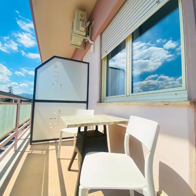 Leone Suite View & Restaurant - Superior Dreibettzimmer mit Meerblick - 2
