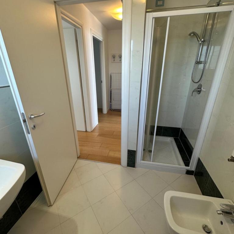 Sky Residence - Two-Bedroom Apartment with Sea View - 8