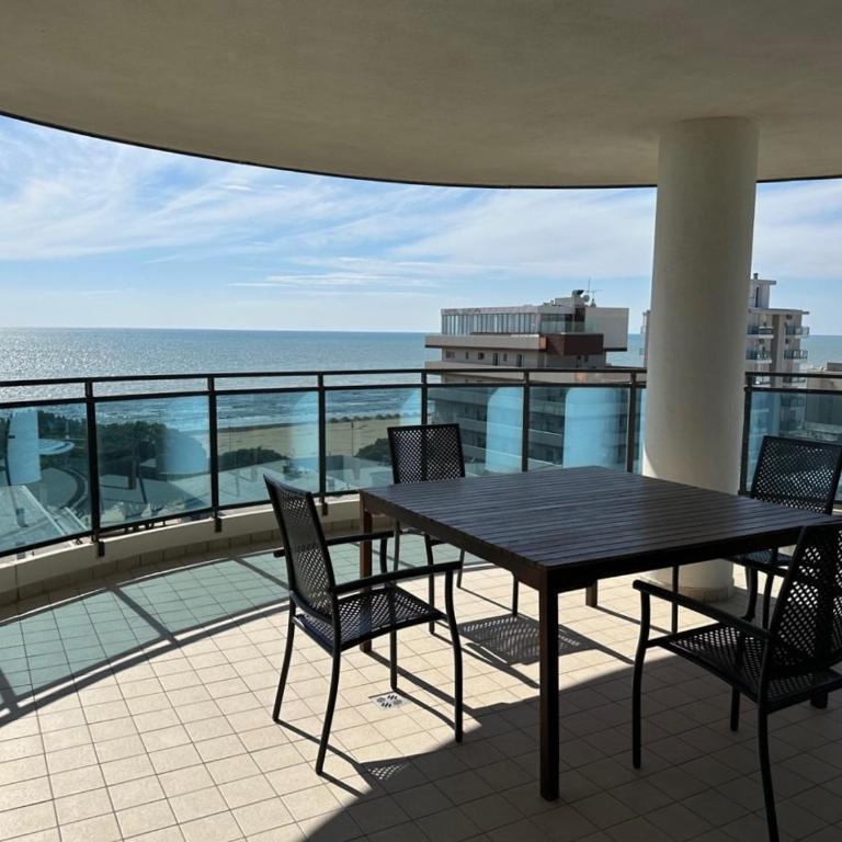 Sky Residence - Two-Bedroom Apartment with Sea View - 9