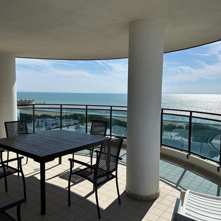 Sky Residence - Two-Bedroom Apartment with Sea View - 10