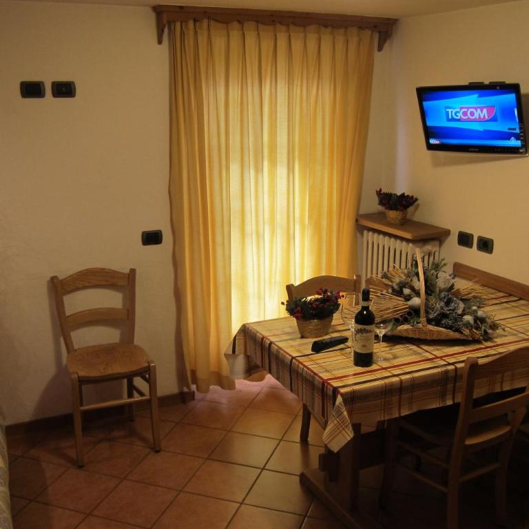 Chalet Del Sole per gruppi - Two-Bedroom Apartment (4-6 Adults) - 5