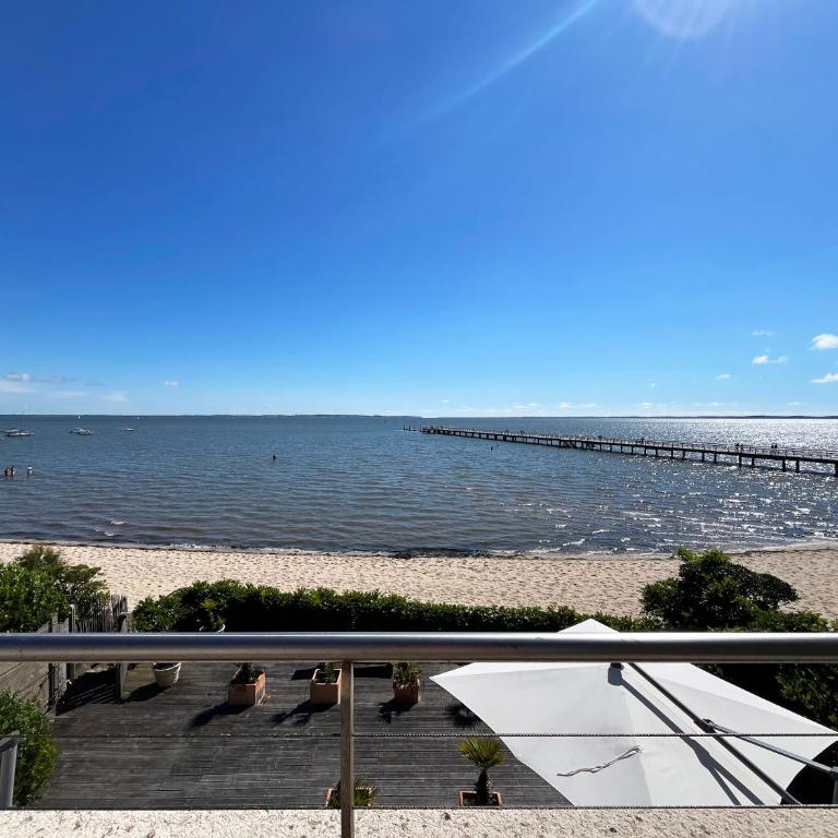 Villa front Bassin, accès plage privée, piscine - Villa - Vue sur Mer - 72