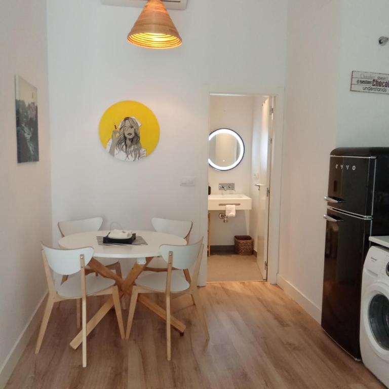 Sevilla deluxe suites - Apartamento Deluxe con balcón - 9