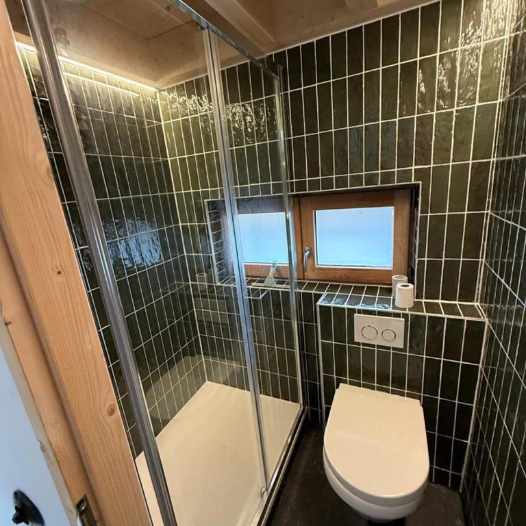 Chalet L'Oratoire & Mazot - Renovated Historic Chalet - Huge Garden & Separate Cabin for 2 - Chalet - 26
