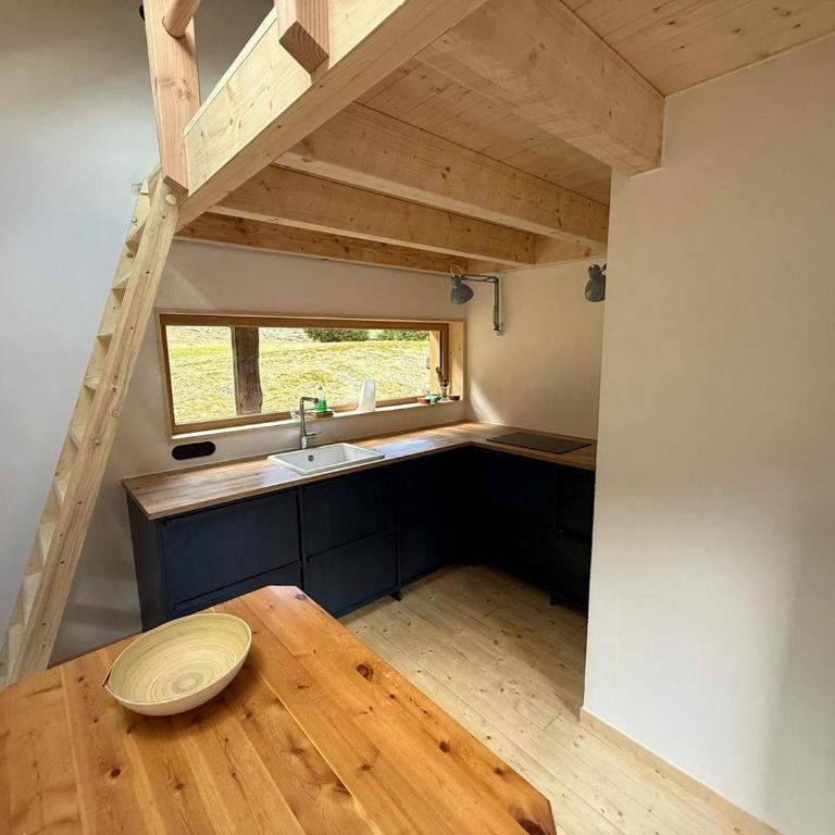 Chalet L'Oratoire & Mazot - Renovated Historic Chalet - Huge Garden & Separate Cabin for 2 - Chalet - 49
