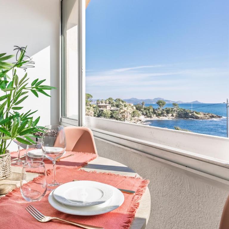 Appart le Grand Bleu Saint Aygulf - Apartment mit 2 Schlafzimmern, einem Balkon und Meerblick - 2