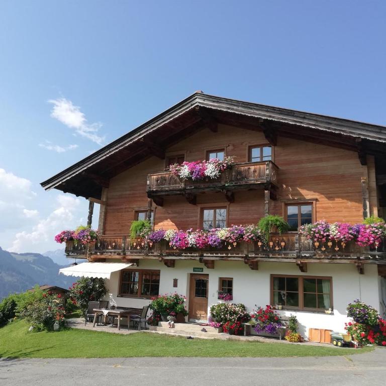 Hahnenkammblick - Apartment mit 3 Schlafzimmern - 2