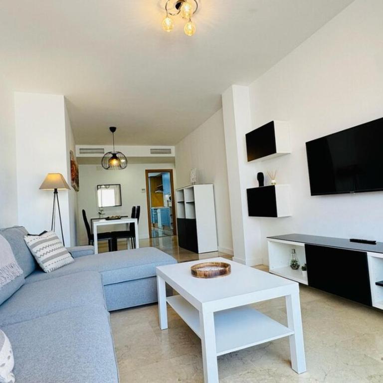 Room City Estepona Montemayor 2BR pool and garage - Apartamento de 2 dormitorios - 3