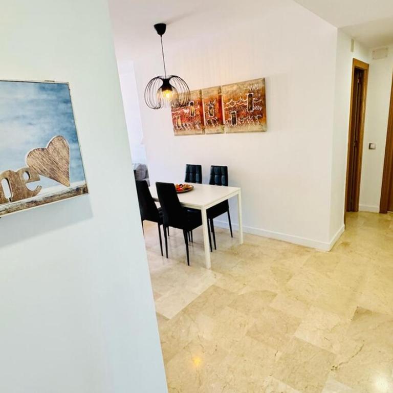 Room City Estepona Montemayor 2BR pool and garage - Apartamento de 2 dormitorios - 19