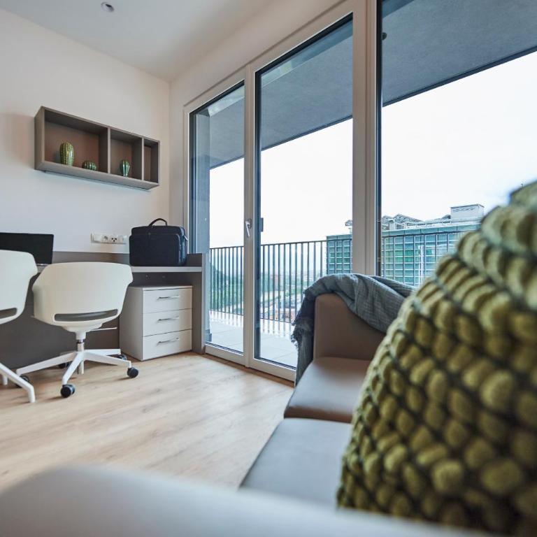 Ferrari Tower - Appartamento con Vista e Balcone - 5
