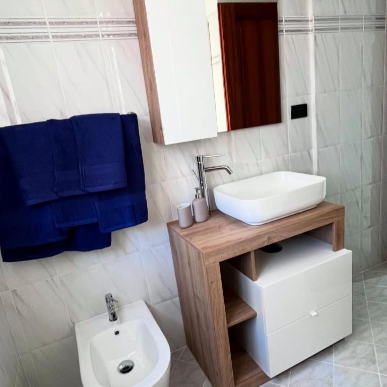 I Portici - Appartamento con 2 Camere da Letto - 12