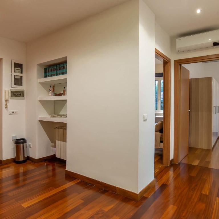Viale Tirreno - Appartamento con Patio - Appartamento con 2 Camere da Letto - 32