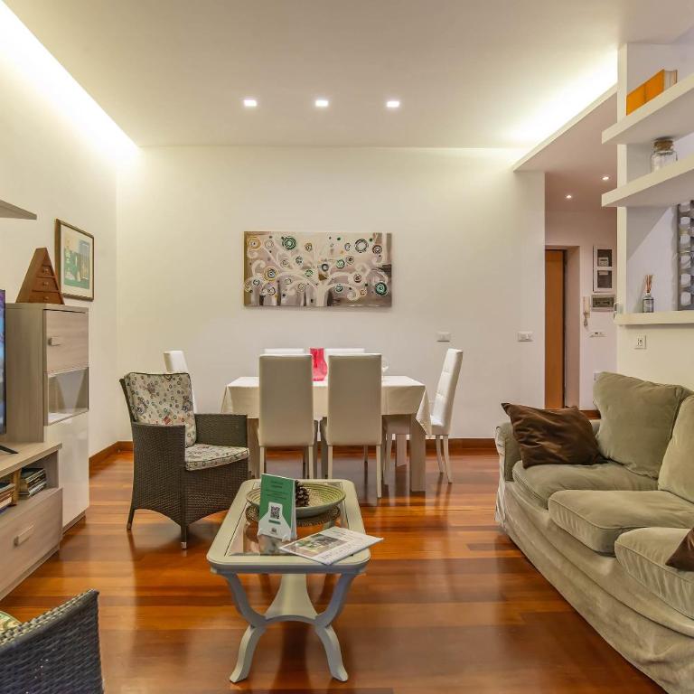 Viale Tirreno - Appartamento con Patio - Appartamento con 2 Camere da Letto - 21