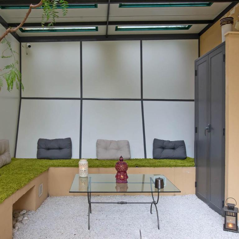 Viale Tirreno - Appartamento con Patio - Appartamento con 2 Camere da Letto - 40