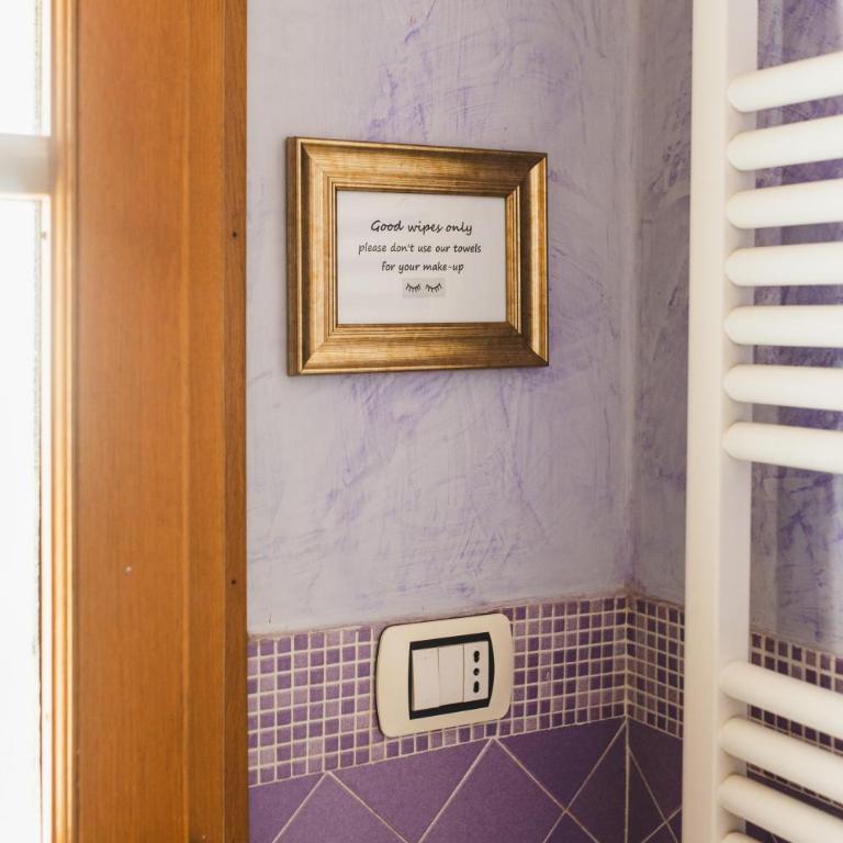 The Smallest Hostel of Florence - Camera Matrimoniale con Bagno Privato Esterno - 6