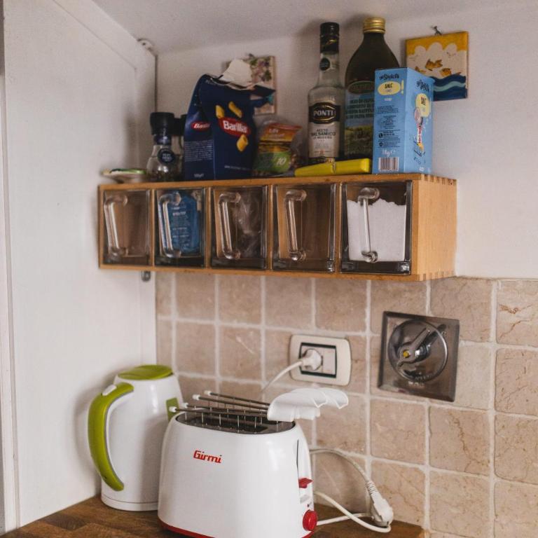The Smallest Hostel of Florence - Camera Quadrupla con Bagno Privato Esterno - 10