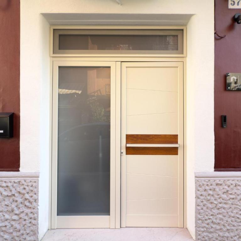 Crelugia Home - Style & Comfort near Bari Vecchia - One-Bedroom House - 28