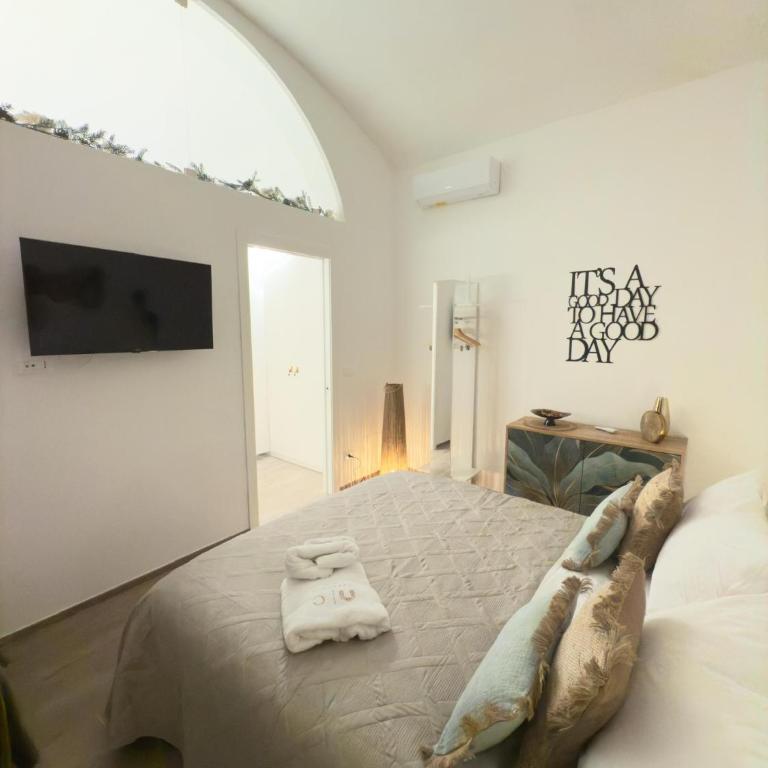 Crelugia Home - Style & Comfort near Bari Vecchia - One-Bedroom House - 13