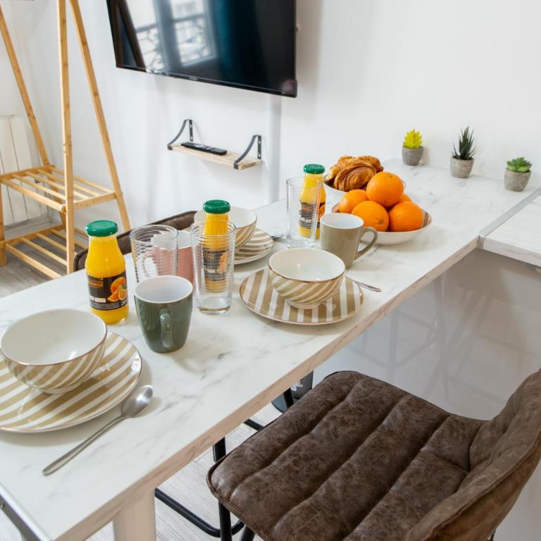 Best Deal! Modern studio in vibrant area only 5 minutes by walk to metro - central location - Studio Deluxe - 21