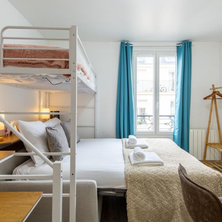 Best Deal! Modern studio in vibrant area only 5 minutes by walk to metro - central location - Studio Deluxe - 25