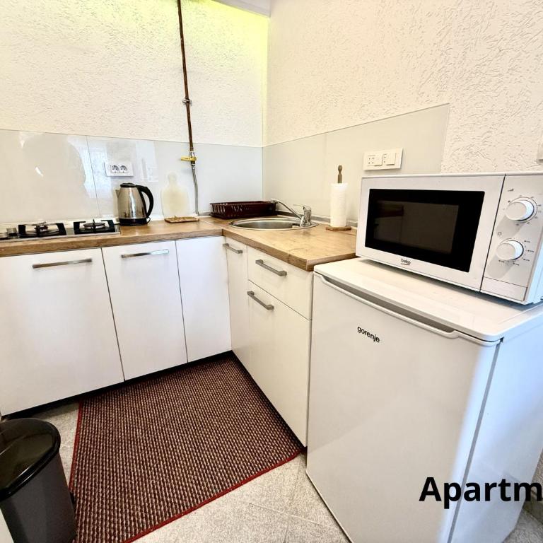 Apartman Slatki dom 2 - Apartment - Ground Floor - 6