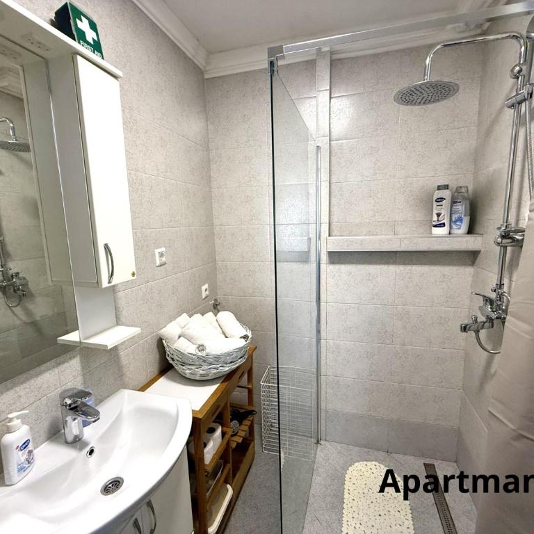 Apartman Slatki dom 2 - Apartment - Ground Floor - 11