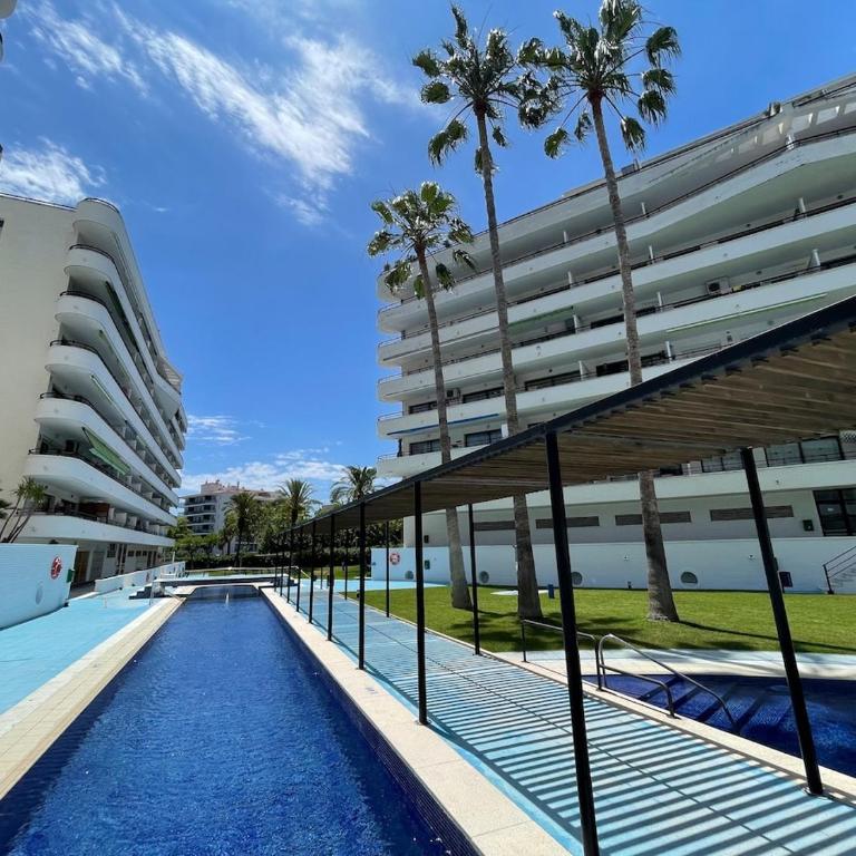 Cozy Apartment Salou - Two-Bedroom Apartment - 15