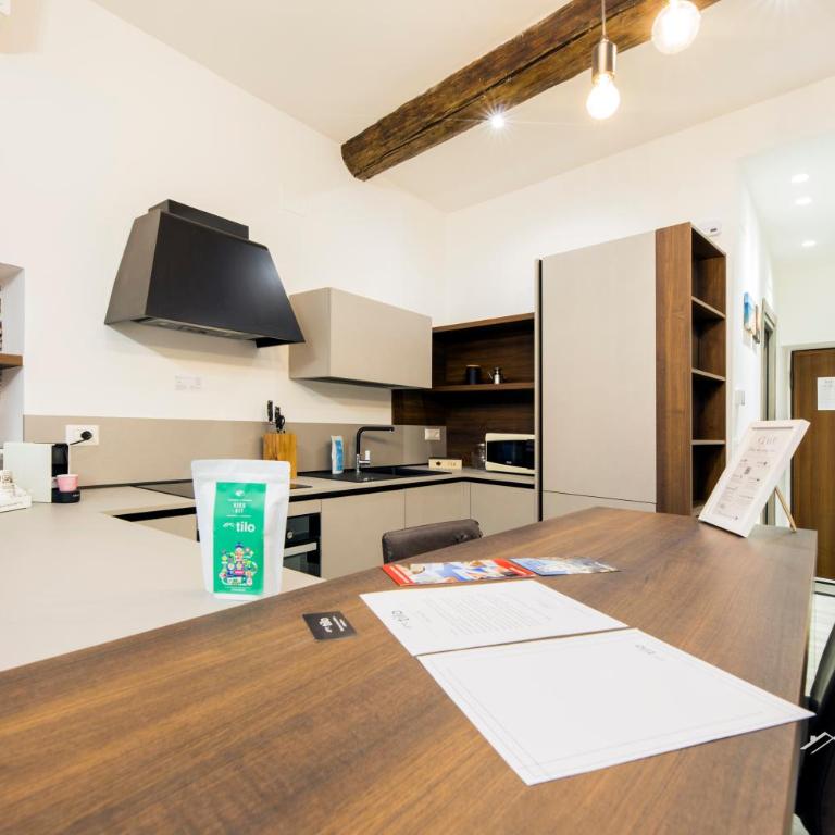 Acquario 3', 2BR, AC, Wifi & Netflix by Tilo - Appartamento Deluxe con 2 Camere da Letto - 24