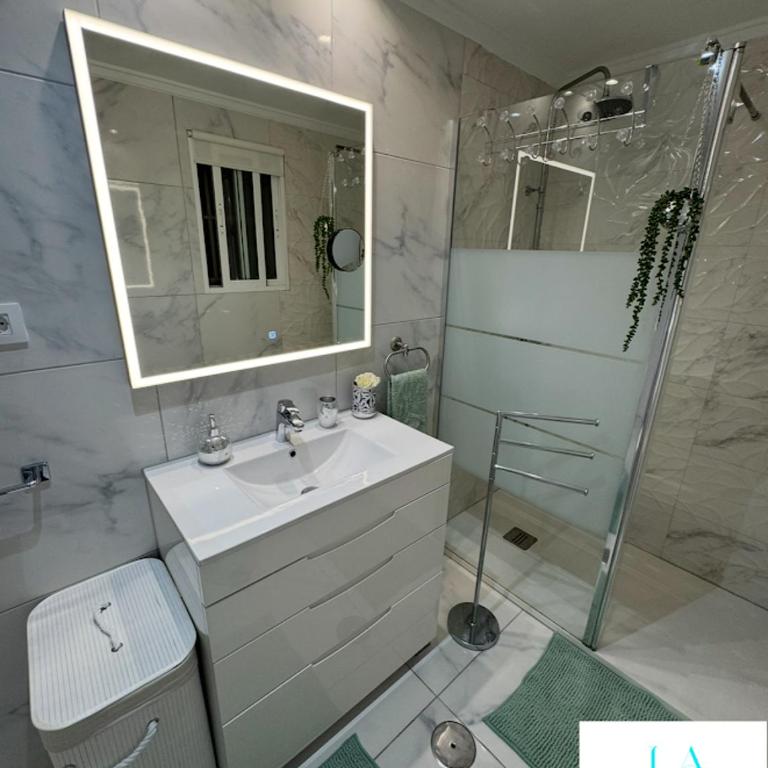 La Perla de Torrevieja - One-Bedroom Apartment - 2