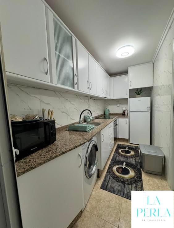 La Perla de Torrevieja - One-Bedroom Apartment - 3