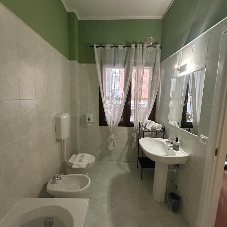 La Magnolia - Rooms - Double Room with Private Bathroom - 6