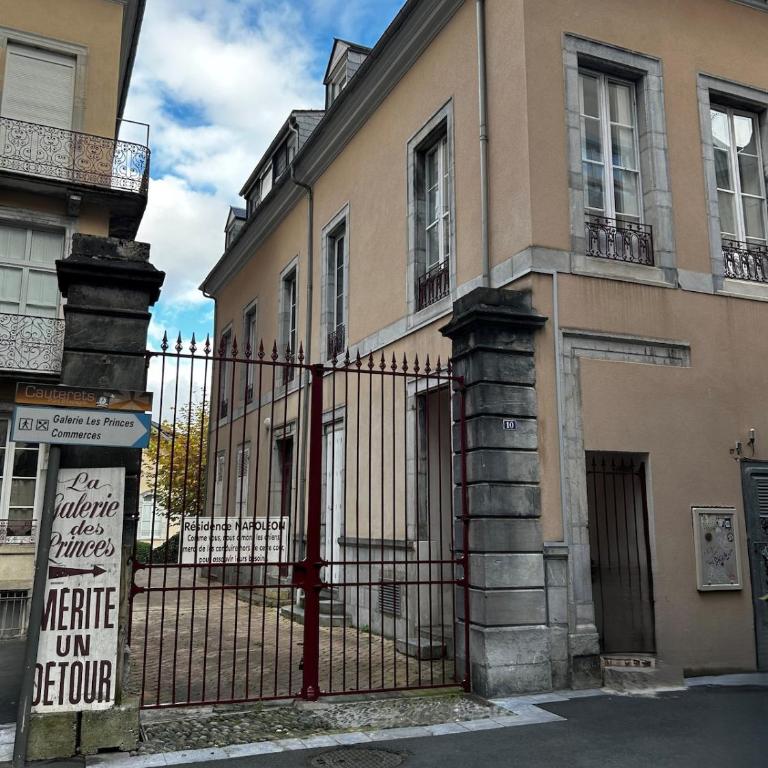 Appartement 4 à 6 personnes Hyper Centre au Calme dans impasse AVEC PARKING - Appartamento con 2 Camere da Letto - 17