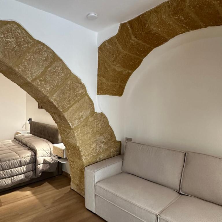 Arc Home apartment - Camera Matrimoniale Deluxe con Balcone - 8