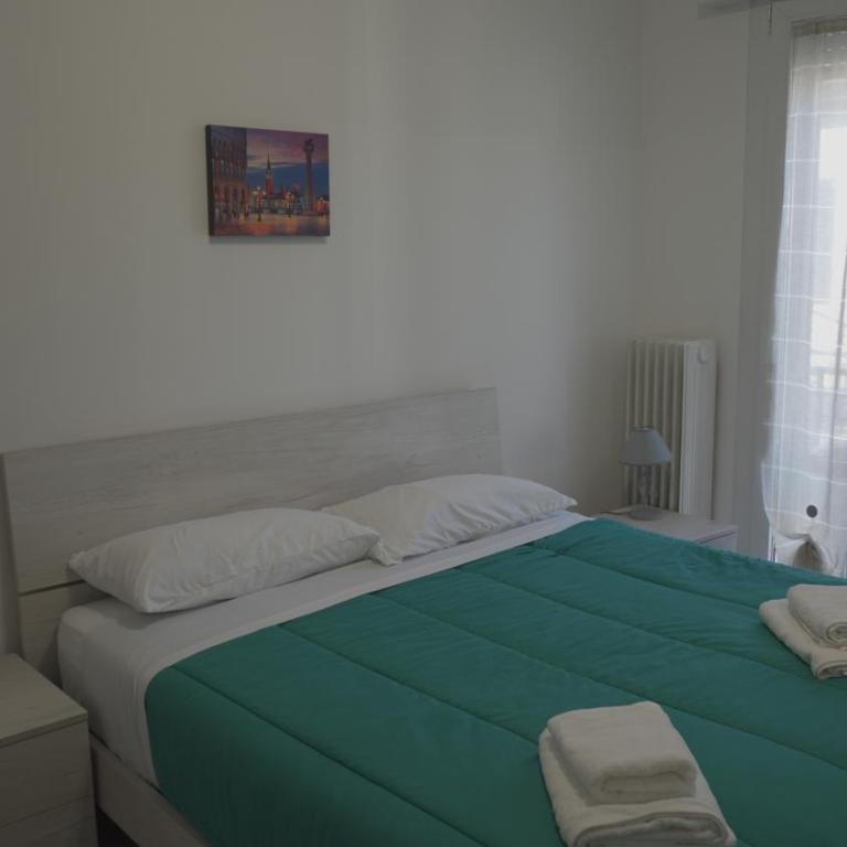 At Home Mestre Via Nigra Venezia 3 bedrooms & parking free - Three-Bedroom Apartment - 25