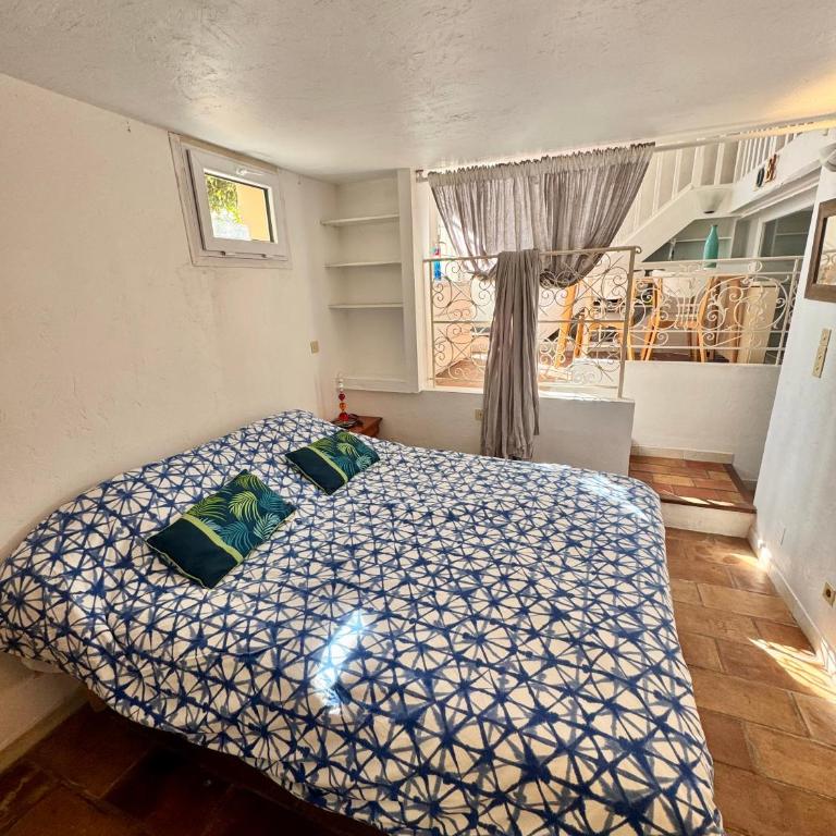 maison en duplex avec jardin - Appartement - Vue sur Jardin - 3