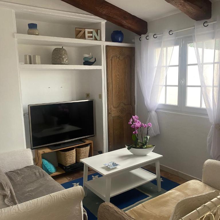 maison en duplex avec jardin - Appartement - Vue sur Jardin - 6