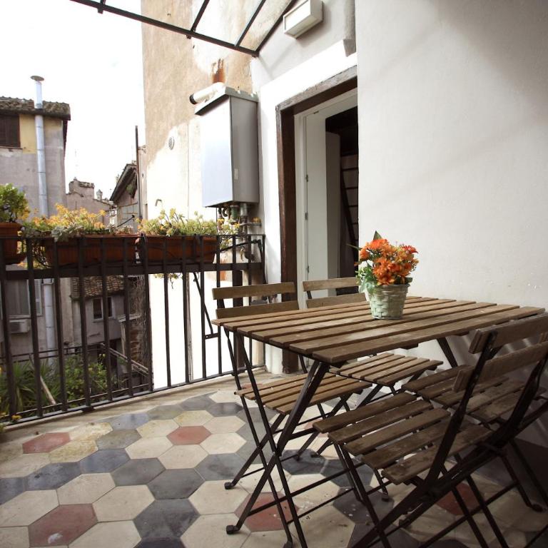 Navona Terrace 2BR Holiday House - Appartamento con 2 Camere da Letto e Terrazza - 1