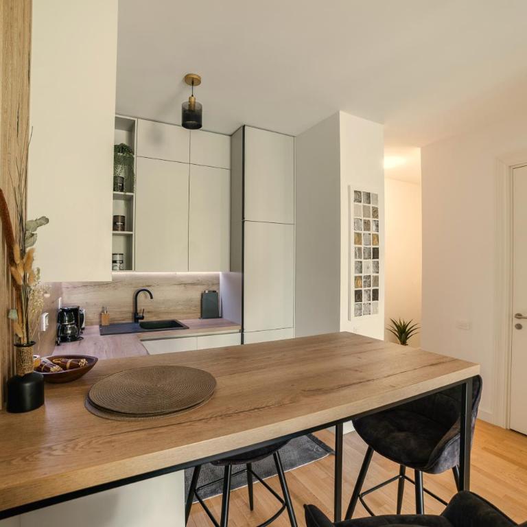 The Dream Getaway SkyLine by DeVasco - One-Bedroom Apartment - 9