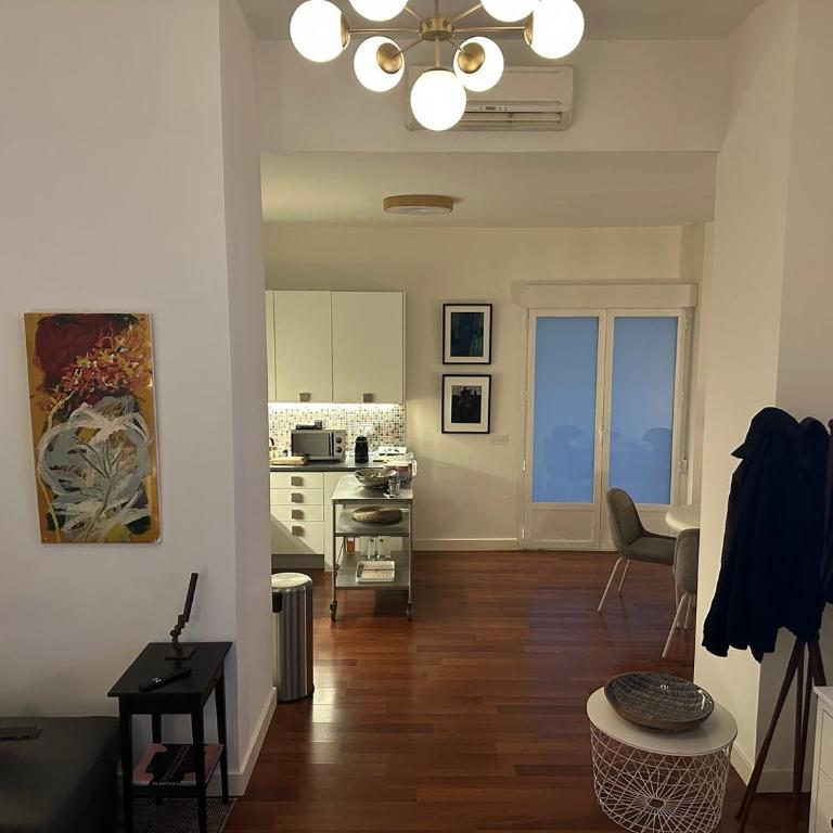 Stylish & Cozy 1BR Steps from Royal Palace | By Airnest - Appartement 1 Chambre - 8