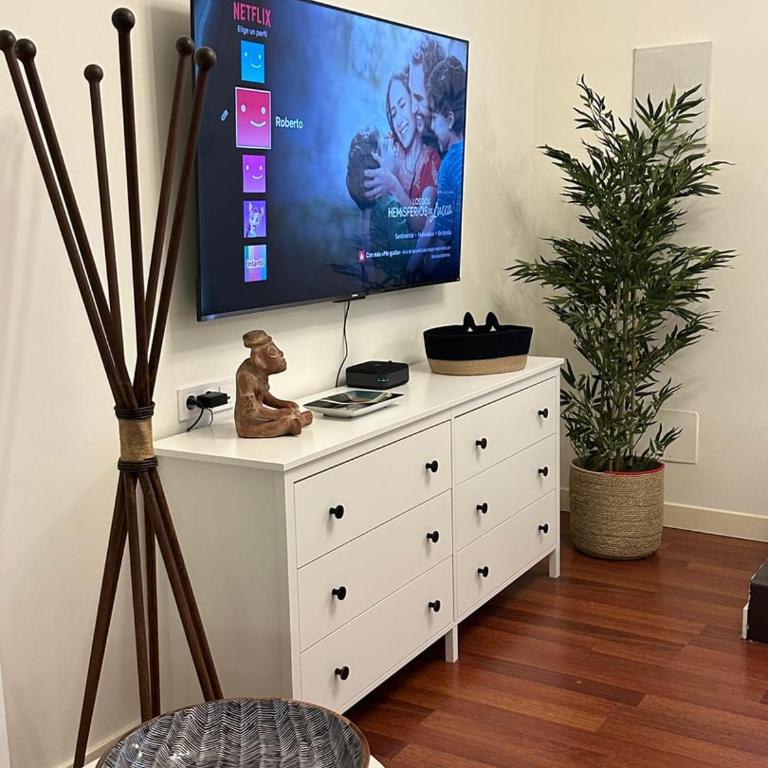 Stylish & Cozy 1BR Steps from Royal Palace | By Airnest - Appartement 1 Chambre - 4