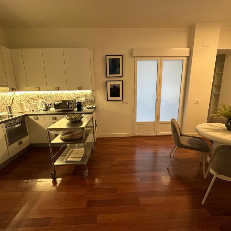 Stylish & Cozy 1BR Steps from Royal Palace | By Airnest - Appartement 1 Chambre - 9