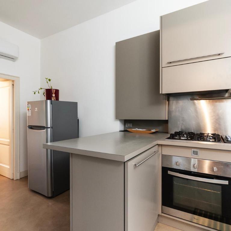 Youhosty - Navigli View Apartment - Appartamento con 1 Camera da Letto - 1
