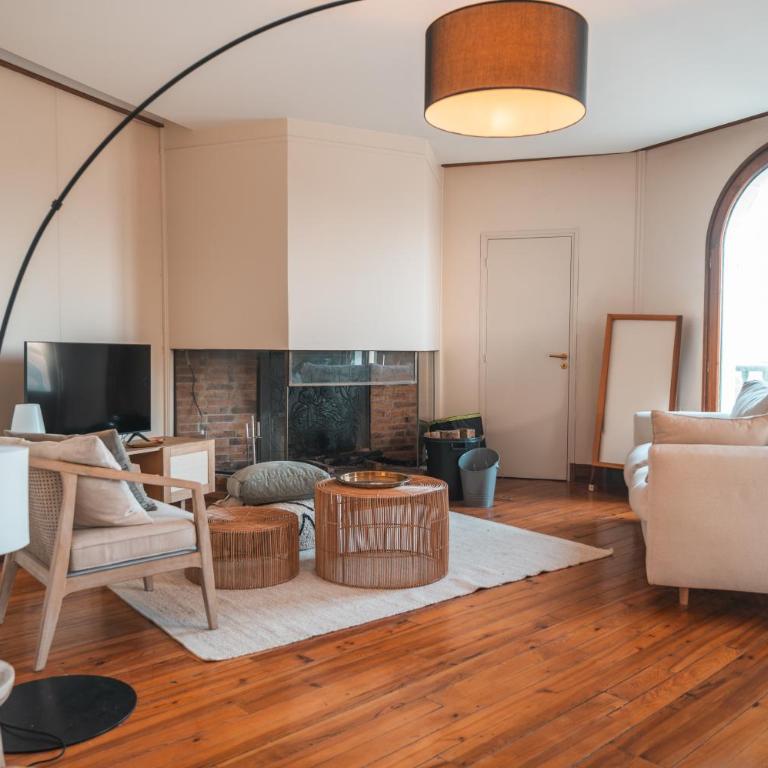 Le Coolin Loft, Vue et Acces directe à la plage, immense terrasse, place des landais Hossegor, quartier très animé, idéal pour un séjour entre amis - Apartment mit 3 Schlafzimmern - 28
