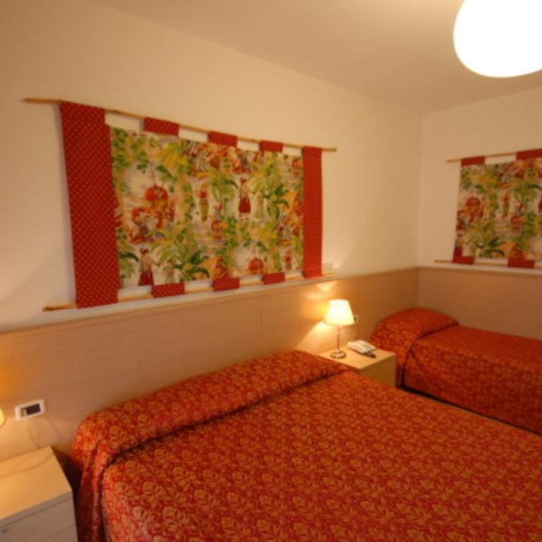 Spacious flat with a bright terrace - Appartamento - 1
