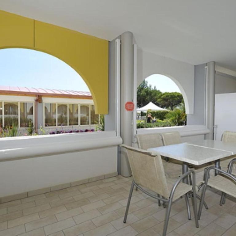 Spacious apartment with a bright outdoor terrace - Appartamento - 5