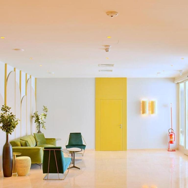 Spacious apartment with a bright outdoor terrace - Appartamento - 9
