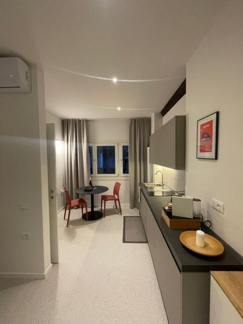 Due Colonne - Appartamento con 1 Camera da Letto - 9