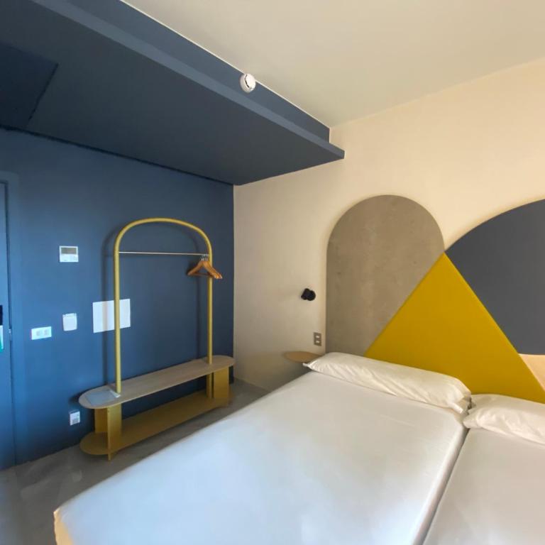 Onix Fira - Double or Twin Room (1-2 Adults) - 4