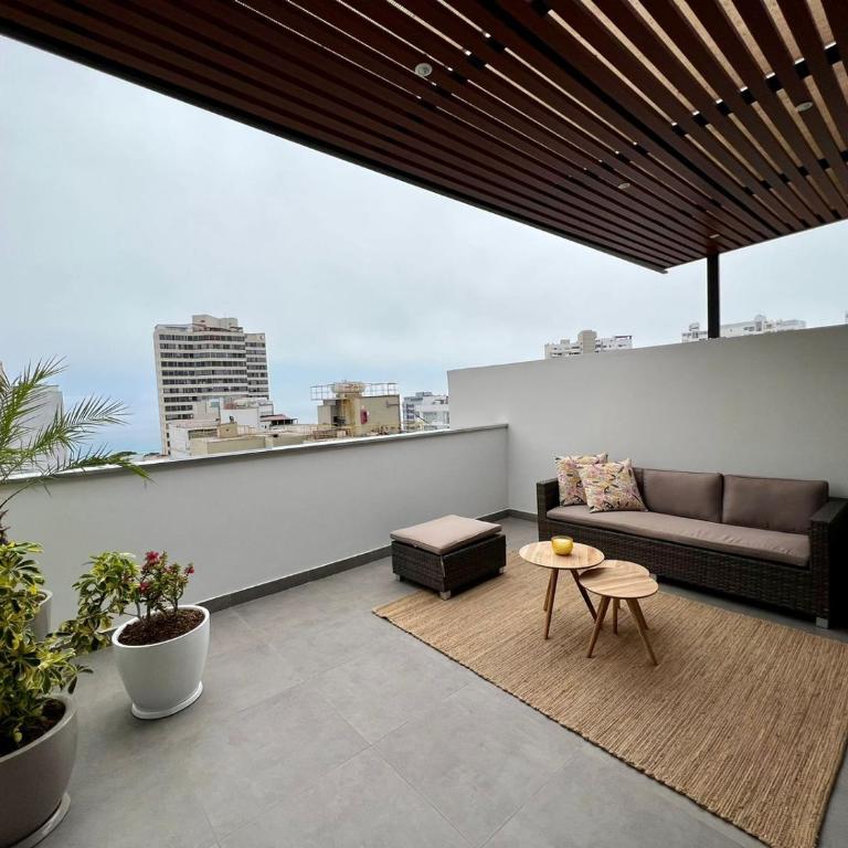 Malecón Miraflores Luxury Penthouse - Three-Bedroom Apartment - 2