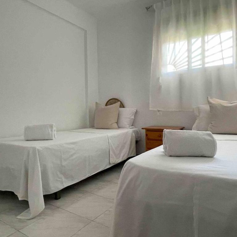 Top location with a pool and terrace! - Apartamento de 2 dormitorios - 10
